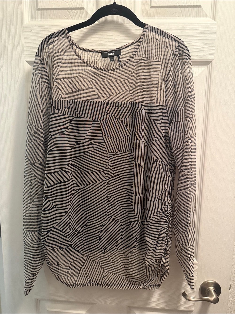 DKNY Black & White Geometric Long Sleeve Top